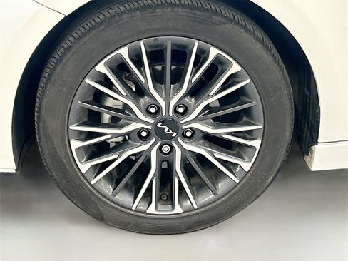 Used 2023 Kia Forte GT-Line w/ GT-Line Technology Package image 29