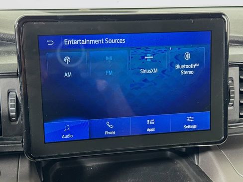 Used 2021 Ford Explorer XLT RWD image 30