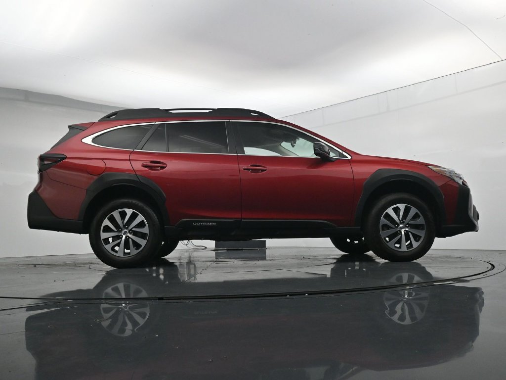 Used 2024 Subaru Outback Premium AWD/4WD image 38