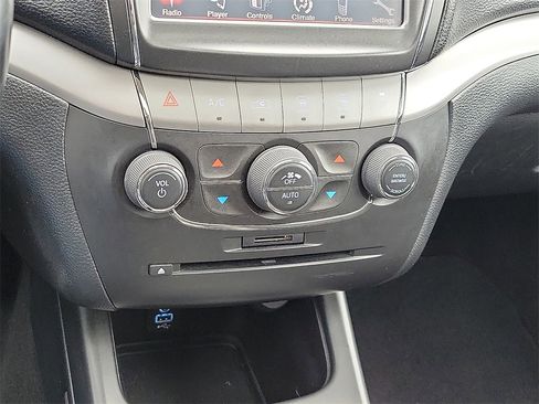 Used 2020 Dodge Journey Crossroad image 16