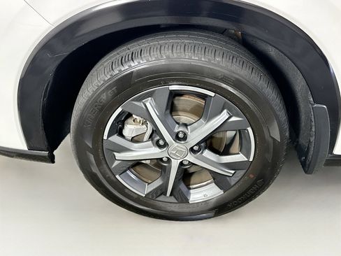 Used 2025 Honda HR-V EX-L image 11