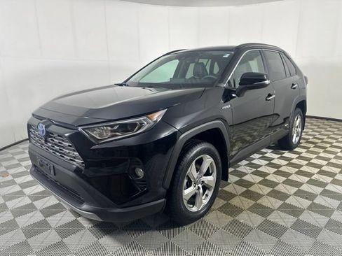 Used 2021 Toyota RAV4 Limited AWD/4WD image 3