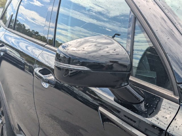 Used 2023 Kia Sorento S w/ Panoramic Sunroof Package AWD/4WD image 9