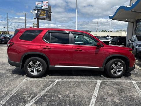 Used 2023 Honda Pilot EX-L image 6