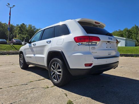 Used 2017 Jeep Grand Cherokee Limited AWD/4WD image 5