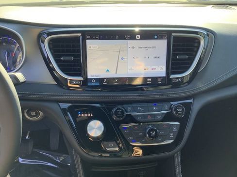 New 2027 Chrysler Pacifica Limited w/ Family Tech Group FWD image 17