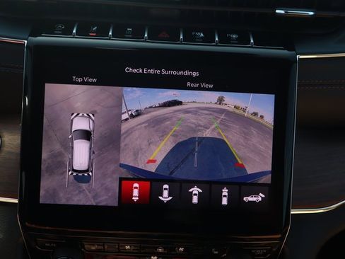 New 2025 Jeep Grand Cherokee Summit image 13