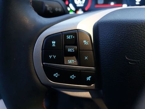 Used 2025 Ford Explorer Active w/ Active Comfort Package image 14