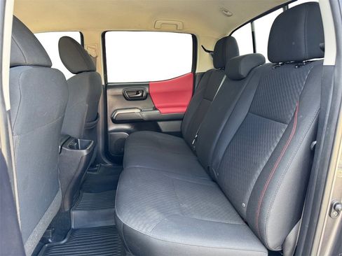 Used 2020 Toyota Tacoma SR5 image 19