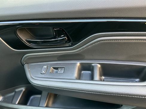 Certified 2023 Honda Odyssey Touring image 22