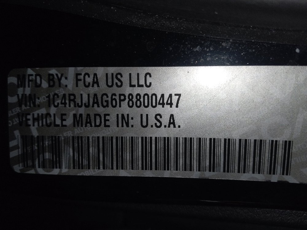 Used 2023 Jeep Grand Cherokee L Laredo RWD image 33
