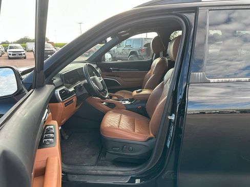 Used 2023 Kia Telluride EX X-Line AWD/4WD image 6