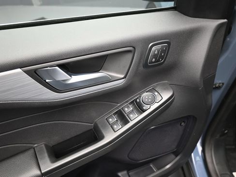 New 2024 Ford Escape SE w/ PHEV Premium Package FWD image 24