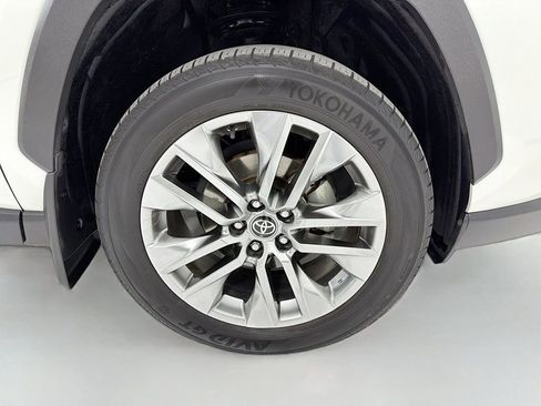 Used 2020 Toyota RAV4 Limited image 35