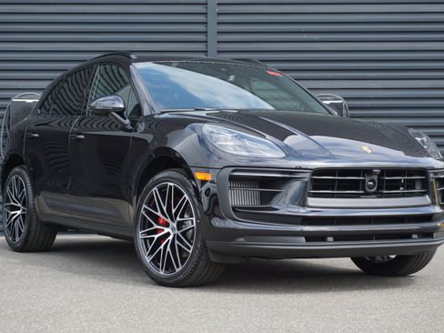 New 2026 Porsche Macan S AWD/4WD image 9