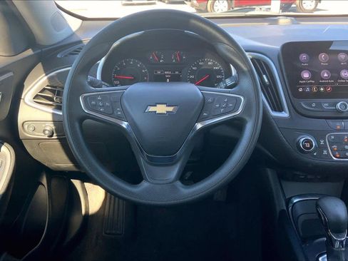 Used 2023 Chevrolet Malibu LT image 5