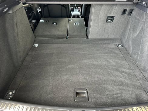 Certified 2026 Porsche Macan AWD/4WD image 15