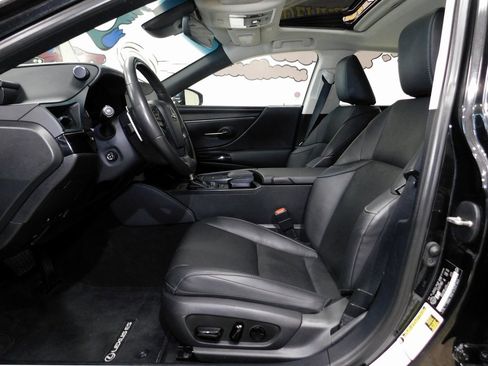 Used 2022 Lexus ES 350 w/ Premium Package image 35