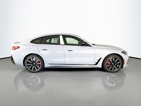 New 2026 BMW i4 eDrive40 w/ M Sport Package RWD image 8