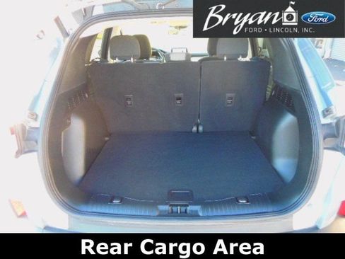 Used 2022 Ford Escape SE w/ Convenience Package image 10