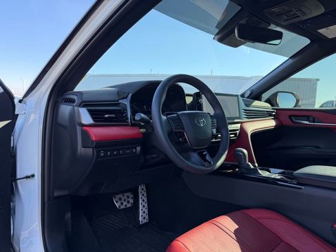 Used 2025 Toyota Camry XSE image 11