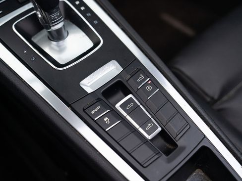 Used 2013 Porsche Boxster S image 21