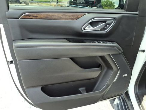 Used 2021 Chevrolet Tahoe Premier AWD/4WD image 21