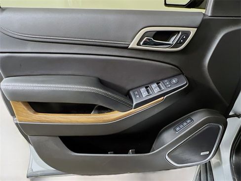 Used 2019 GMC Yukon XL Denali w/ Open Road Package image 32