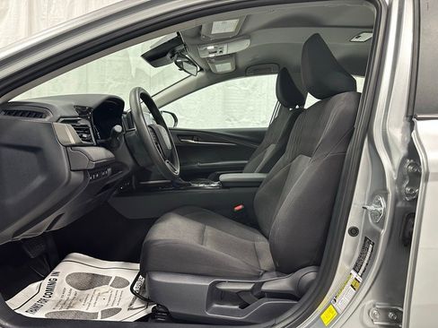 Used 2025 Toyota Camry LE image 14