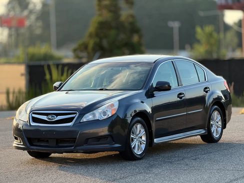 Used 2011 Subaru Legacy 2.5i Premium w/ All-Weather Pkg AWD/4WD image 6