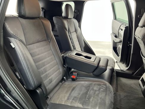 Used 2023 Mitsubishi Outlander SE image 18