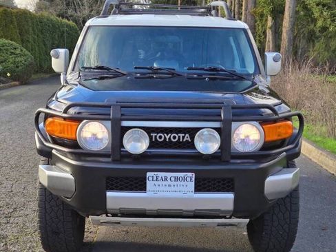 Used 2008 Toyota FJ Cruiser 4WD image 10