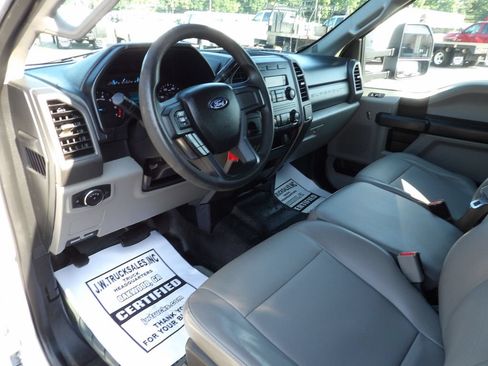 Used 2017 Ford F350 XL w/ Power Equipment Group RWD image 16