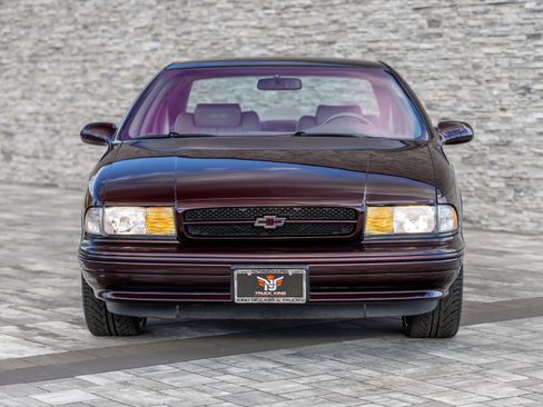 Used 1996 Chevrolet Caprice SS image 6