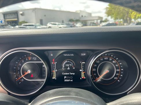Used 2020 Jeep Gladiator Sport w/ Quick Order Package 24S AWD/4WD image 25