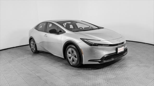 Used 2023 Toyota Prius LE FWD image 11