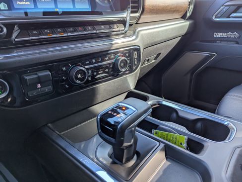 Certified 2024 Chevrolet Silverado 1500 High Country w/ Technology Package image 28