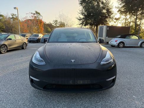 Used 2023 Tesla Model Y Performance image 2
