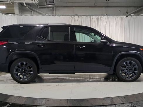 Used 2021 Chevrolet Traverse RS w/ LPO, Floor Liner Package image 11
