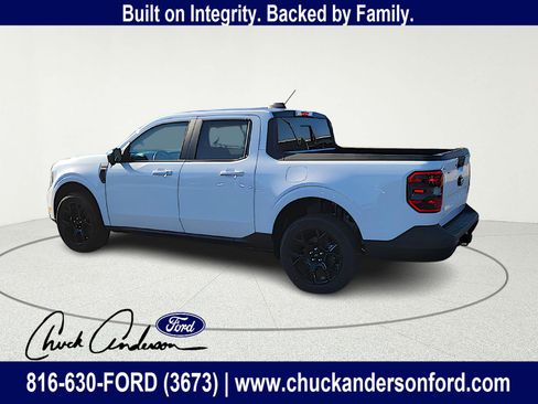 New 2025 Ford Maverick Lariat w/ Black Appearance Package AWD/4WD image 5