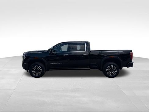 Used 2024 GMC Sierra 2500 Denali Ultimate w/ Snow Plow Prep/Camper Package AWD/4WD image 6