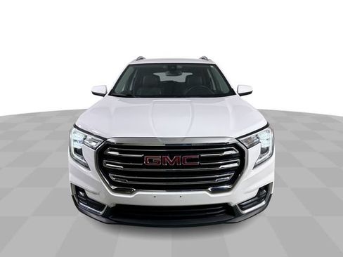 Used 2024 GMC Terrain SLT AWD/4WD image 3
