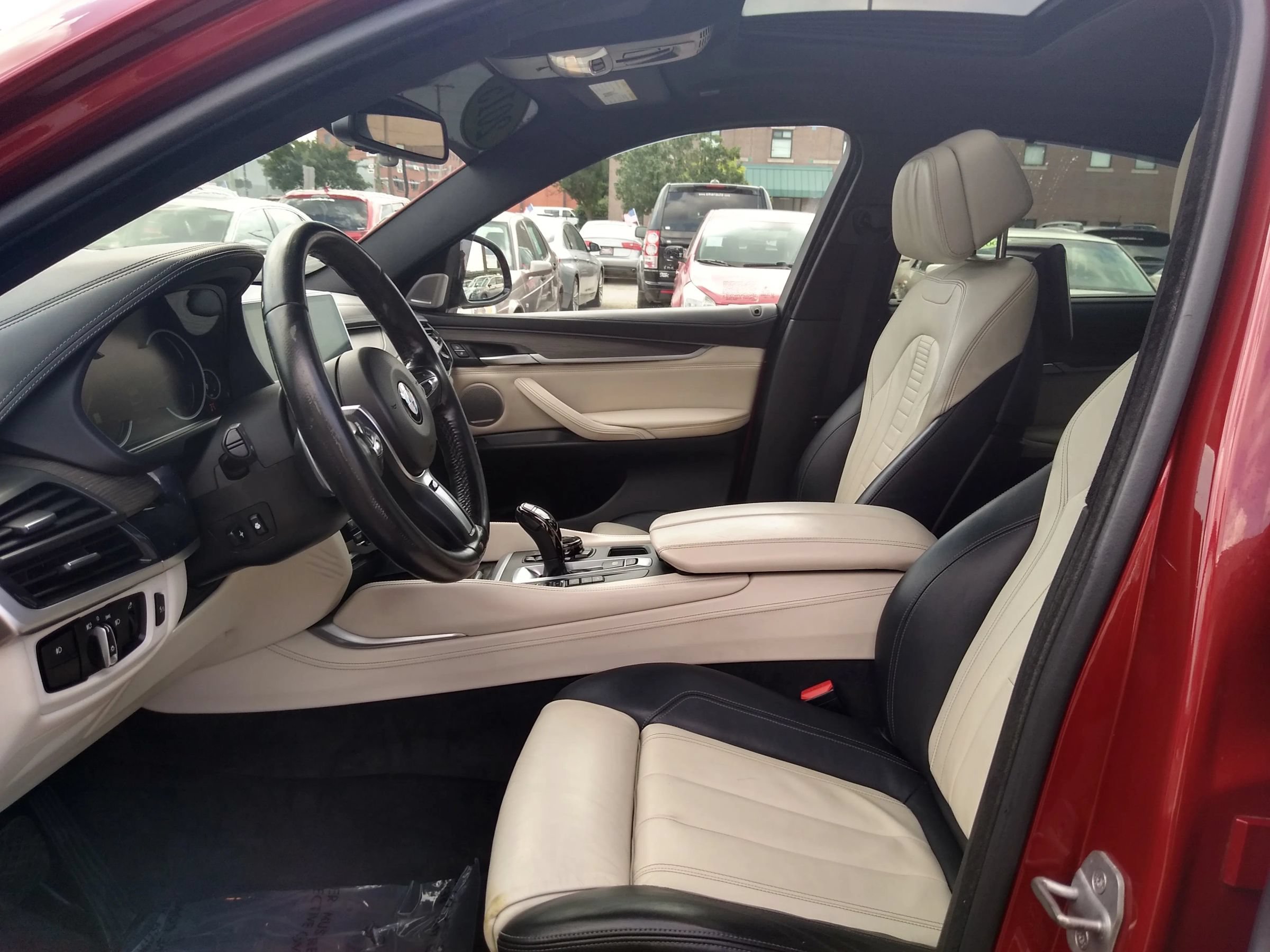 Used 2015 BMW X6 xDrive50i AWD/4WD image 12