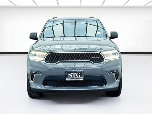 Used 2022 Dodge Durango SXT image 2