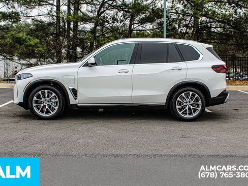 Used 2026 BMW X5 xDrive50e w/ Executive Package image 7