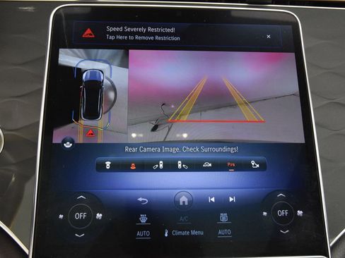 Used 2023 Mercedes-Benz EQS 450+ SUV image 32