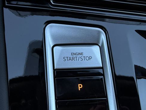 New 2026 Volkswagen Atlas Cross Sport SE image 24