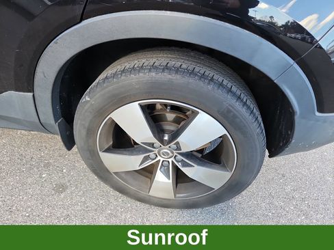 Used 2020 Volvo XC40 T5 Momentum image 7