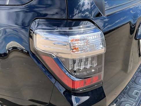 Used 2023 Toyota 4Runner 40th Anniversary SE image 28