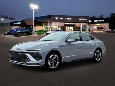 New 2026 Hyundai Sonata SEL image 2